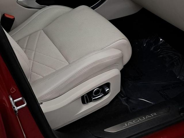 Photo of 2021 Firenze Red Jaguar F-PACE