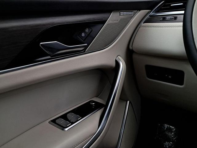 Photo of 2021 Firenze Red Jaguar F-PACE
