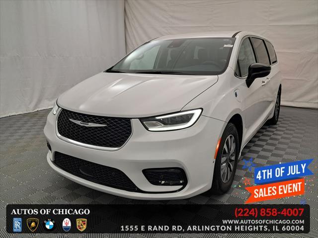 2024 Chrysler Pacifica Hybrid