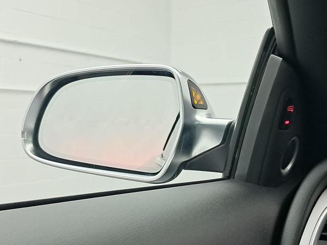 Photo of 2015 Daytona Gray Pearl Effect/Black Roof Audi S5
