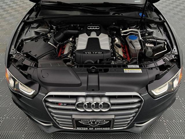 Photo of 2015 Daytona Gray Pearl Effect/Black Roof Audi S5