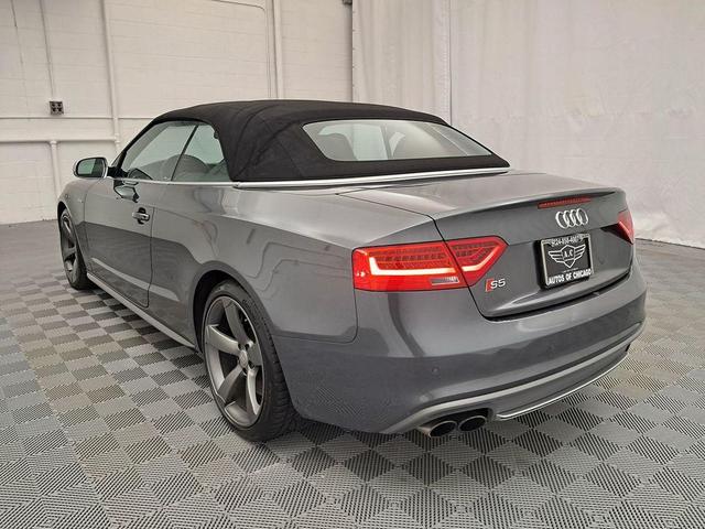 Photo of 2015 Daytona Gray Pearl Effect/Black Roof Audi S5