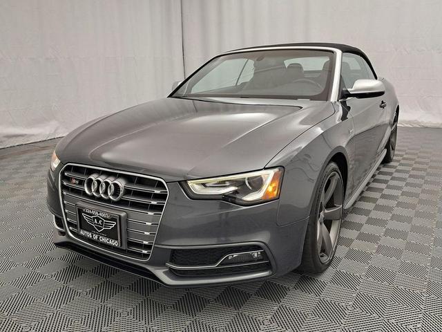 Photo of 2015 Daytona Gray Pearl Effect/Black Roof Audi S5