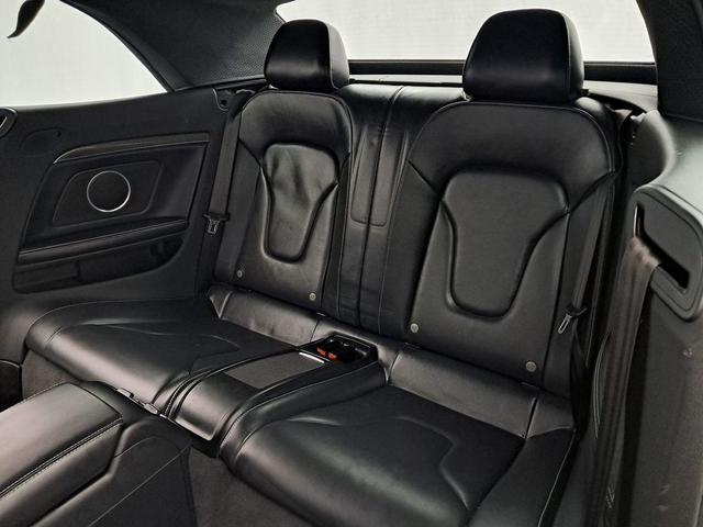 Photo of 2015 Daytona Gray Pearl Effect/Black Roof Audi S5