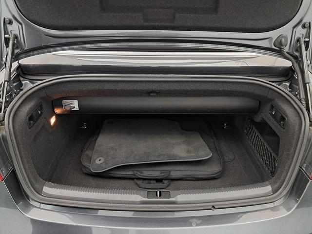 Photo of 2015 Daytona Gray Pearl Effect/Black Roof Audi S5