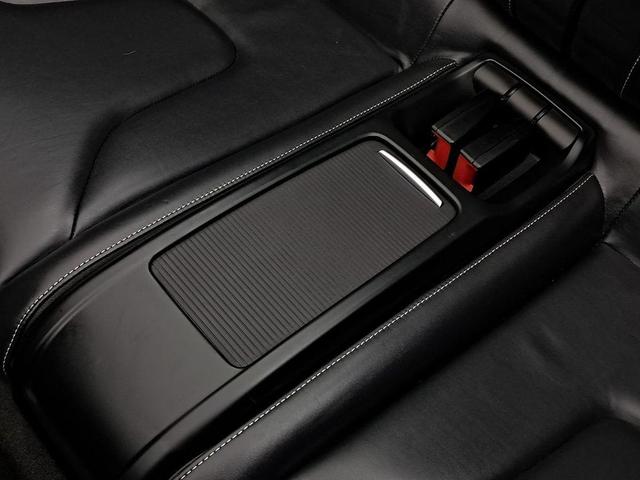 Photo of 2015 Daytona Gray Pearl Effect/Black Roof Audi S5