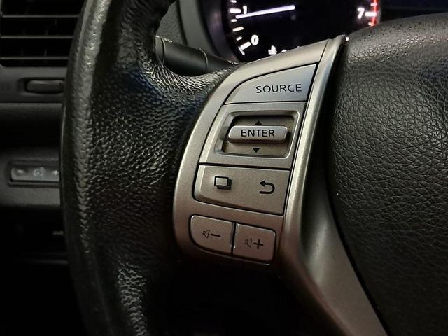 Photo of 2014 Cayenne Red Metallic Nissan Altima