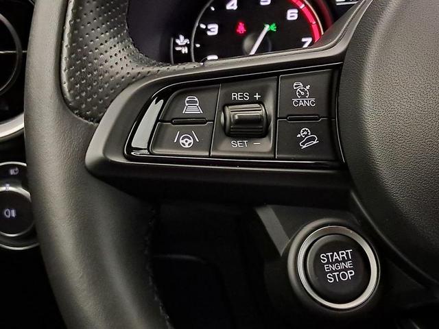 Photo of 2022 Moonlight Gray Metallic Alfa Romeo Stelvio