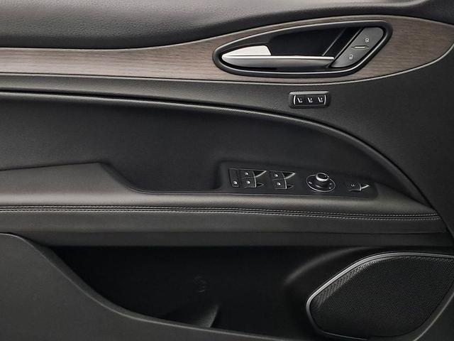 Photo of 2022 Moonlight Gray Metallic Alfa Romeo Stelvio