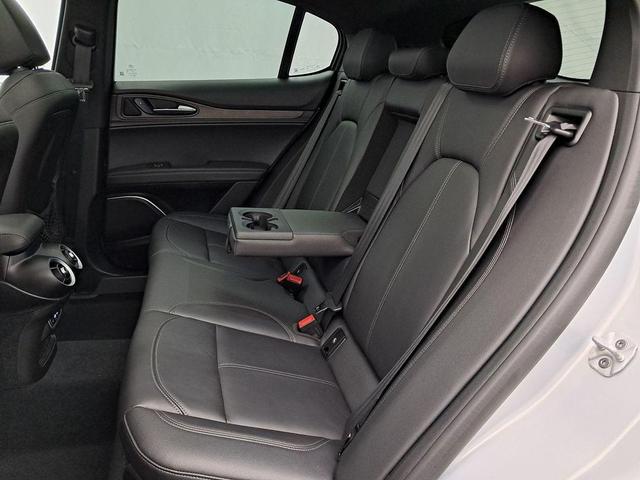 Photo of 2022 Moonlight Gray Metallic Alfa Romeo Stelvio