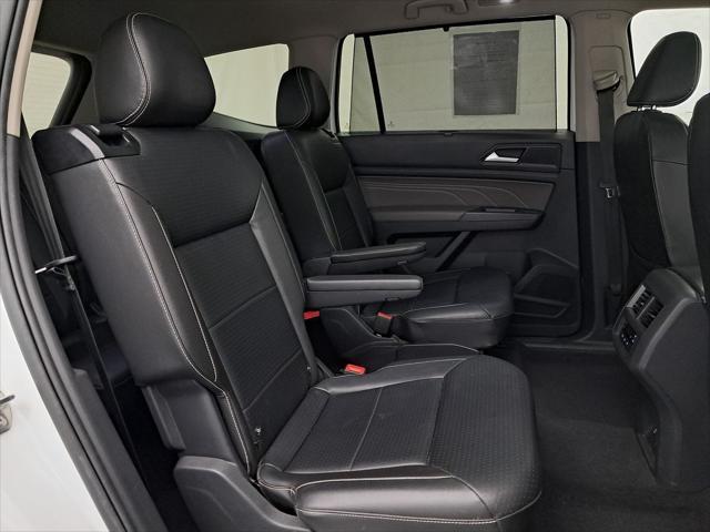 Photo of 2021 Pure White Volkswagen Atlas