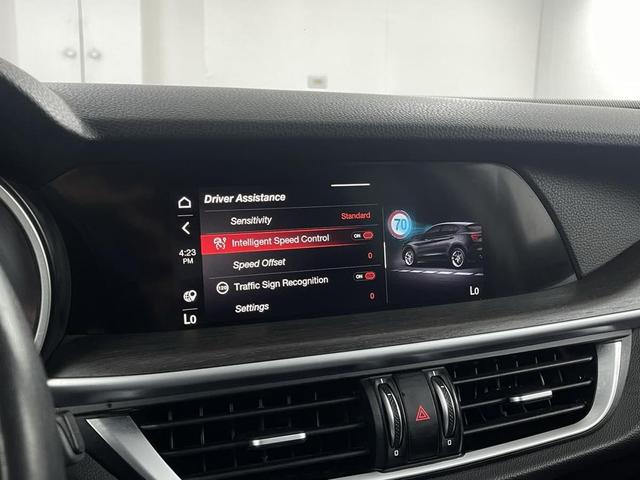 Photo of 2021 Vulcano Black Metallic Alfa Romeo Stelvio