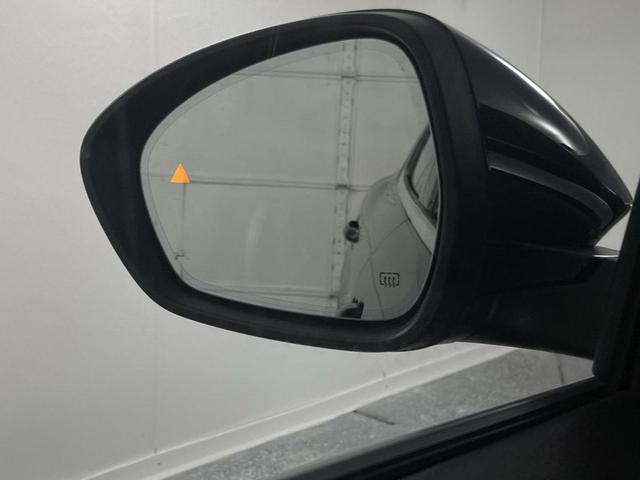 Photo of 2021 Vulcano Black Metallic Alfa Romeo Stelvio