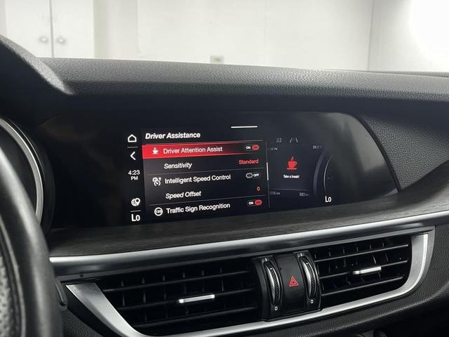 Photo of 2021 Vulcano Black Metallic Alfa Romeo Stelvio