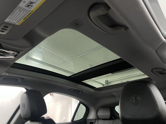 Photo of 2021 Vulcano Black Metallic Alfa Romeo Stelvio