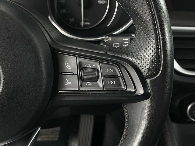 Photo of 2021 Vulcano Black Metallic Alfa Romeo Stelvio