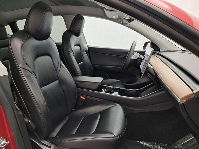 Photo of 2020 Red Multi-Coat Tesla Model Y