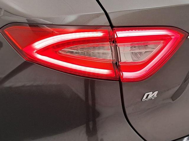 Photo of 2017 GRAY Maserati Levante