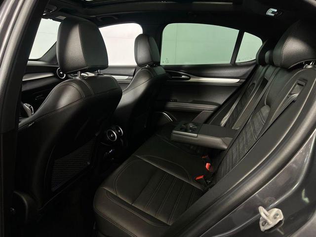 Photo of 2022 Vesuvio Gray Metallic Alfa Romeo Stelvio
