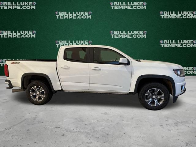 Photo of 2017 Summit White Chevrolet Colorado