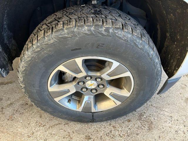 Photo of 2018 Silver Ice Metallic Chevrolet Colorado