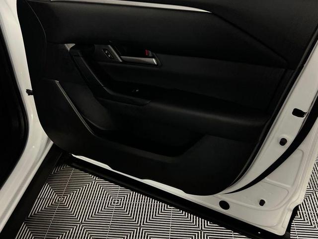 Photo of 2023 Wind Chill Pearl Mazda CX-50