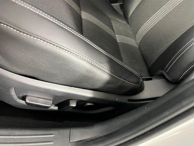 Photo of 2023 Wind Chill Pearl Mazda CX-50