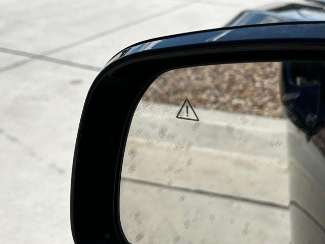 Photo of 2024 Ebony Black Kia Sorento