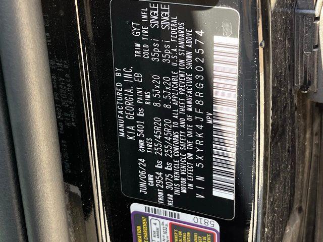 Photo of 2024 Ebony Black Kia Sorento