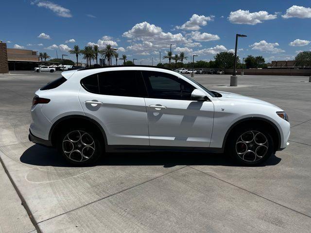 Photo of 2022 Alfa White Alfa Romeo Stelvio