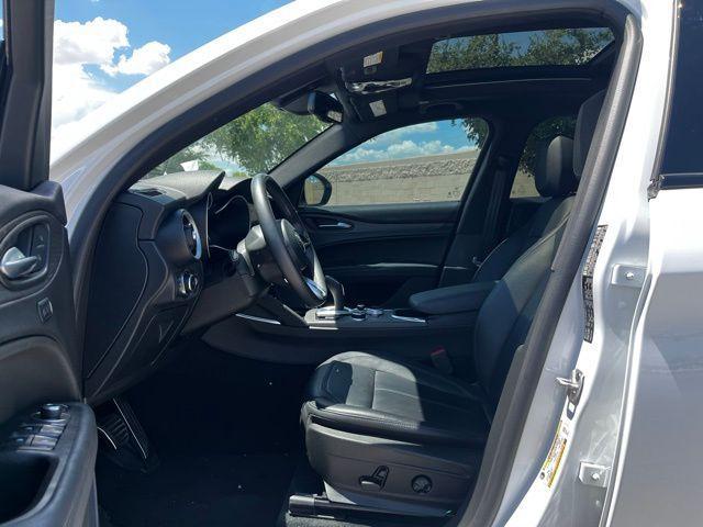 Photo of 2022 Alfa White Alfa Romeo Stelvio