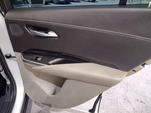 Photo of 2020 Crystal White Tri-Coat Cadillac XT4