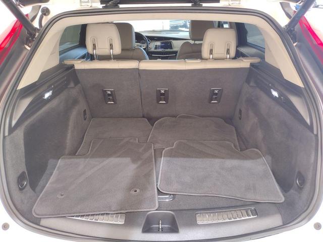 Photo of 2020 Crystal White Tri-Coat Cadillac XT4