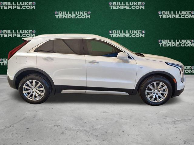 Photo of 2020 Crystal White Tri-Coat Cadillac XT4