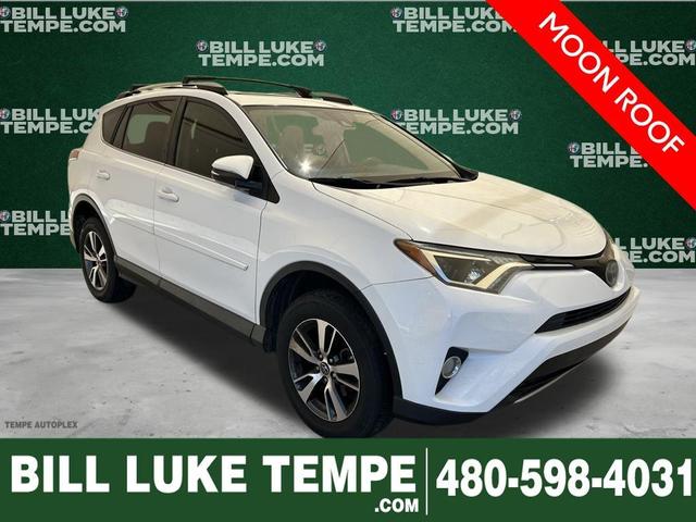 Photo of 2018 Super White Toyota RAV4