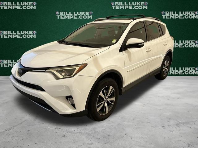 Photo of 2018 Super White Toyota RAV4