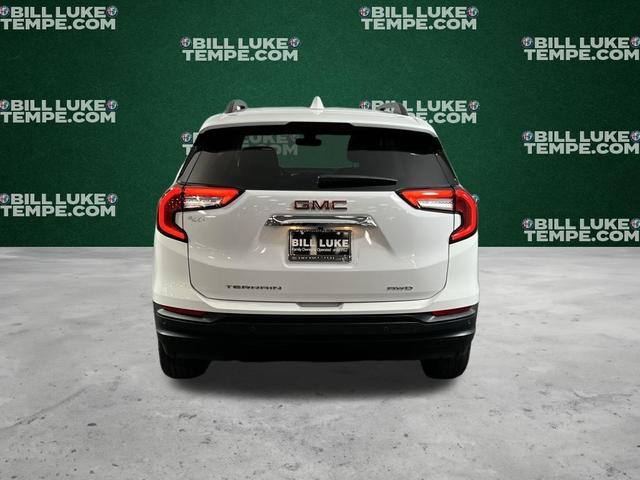 Photo of 2023 Summit White GMC Terrain