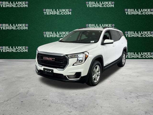 Photo of 2023 Summit White GMC Terrain