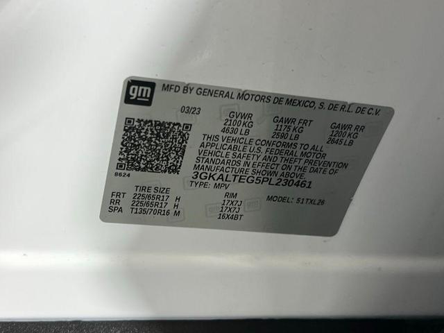 Photo of 2023 Summit White GMC Terrain