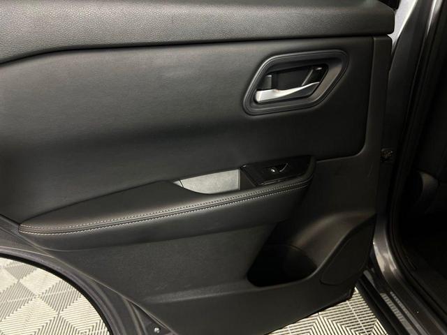 Photo of 2024 Gun Metallic Nissan Rogue
