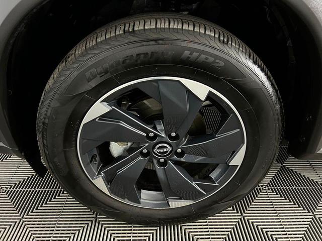 Photo of 2024 Gun Metallic Nissan Rogue