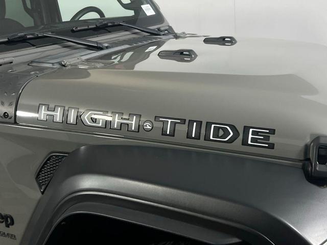 Photo of 2022 Sting Gray Clearcoat Jeep Wrangler Unlimited