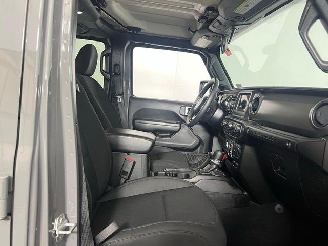 Photo of 2022 Sting Gray Clearcoat Jeep Wrangler Unlimited