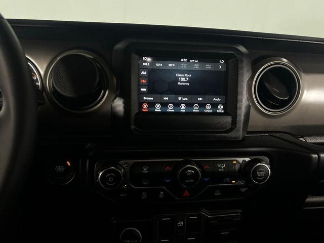 Photo of 2022 Sting Gray Clearcoat Jeep Wrangler Unlimited