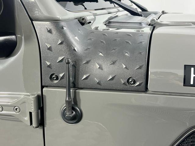 Photo of 2022 Sting Gray Clearcoat Jeep Wrangler Unlimited