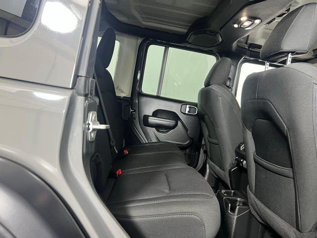 Photo of 2022 Sting Gray Clearcoat Jeep Wrangler Unlimited