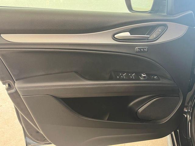 Photo of 2024 Vulcano Black Metallic Alfa Romeo Stelvio