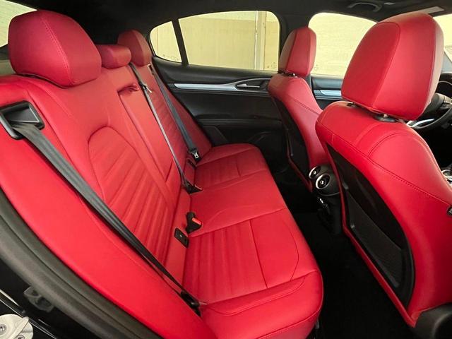 Photo of 2024 Vulcano Black Metallic Alfa Romeo Stelvio