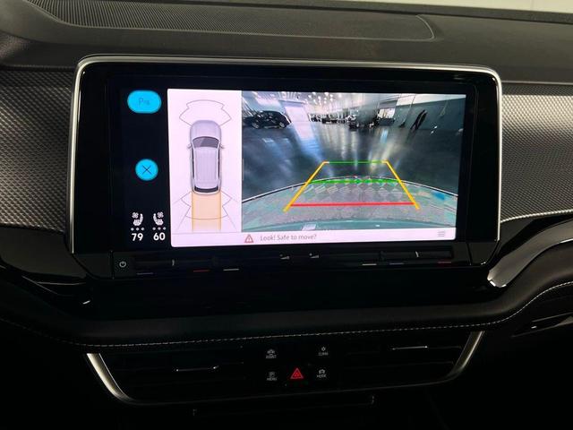 Photo of 2024 Pure Gray Volkswagen Atlas Cross Sport