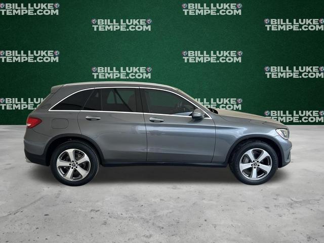 Photo of 2018 Iridium Silver Metallic Mercedes-Benz GLC 300